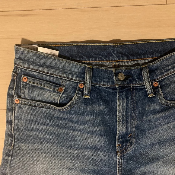 Levi’s Comfortable Denim Jean Shorts Jorts - Picture 5 of 6